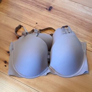 Victoria's Secret Nude/Taupe Smooth T-Shirt Bra